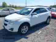 2013 Chevrolet Equinox LT z VIN 2GNALDEK6D6289578, wystawiony jako IAAI lot #43111190 z przebiegiem 146 801 mil mil oraz . Historia ofert i sprzedaży dostępna na DreamBid. Obrazek 2.