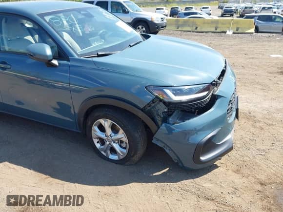 2024 Honda HR-V LX с VIN 3CZRZ1H38RM711872, выставлен на аукционе IAAI как лот 43124328 с пробегом 7 434 миль миль и . История ставок и продаж доступна на DreamBid. Изображение 6.