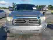 2007 Toyota Tundra Limited z VIN 5TBEV58117S461497, wystawiony jako IAAI lot #43565471 z przebiegiem 334 064 mil mil oraz . Historia ofert i sprzedaży dostępna na DreamBid. Obrazek 12.