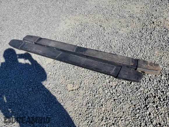 2023 Chevrolet Silverado 2500HD Custom z VIN 1GC5YMEY1PF231095, wystawiony jako Copart lot #75525364 z przebiegiem Nie podano mil oraz Szkoda całkowita • Salvage title. Historia ofert i sprzedaży dostępna na DreamBid. Obrazek 13.