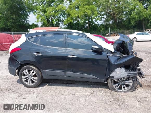 2015 Hyundai Tucson Limited с VIN KM8JU3AG8FU106618, выставлен на аукционе IAAI как лот 42230124 с пробегом Не указан миль и . История ставок и продаж доступна на DreamBid. Изображение 13.