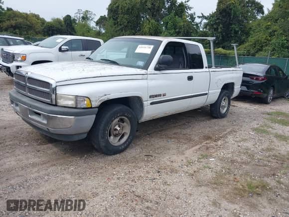 2001 Dodge 1500 with VIN 1B7HC13Y31J221041, listed as a IAAI auction lot 43331738 with 99,519 mi miles and . Bid and sale history available at DreamBid. Image 2.