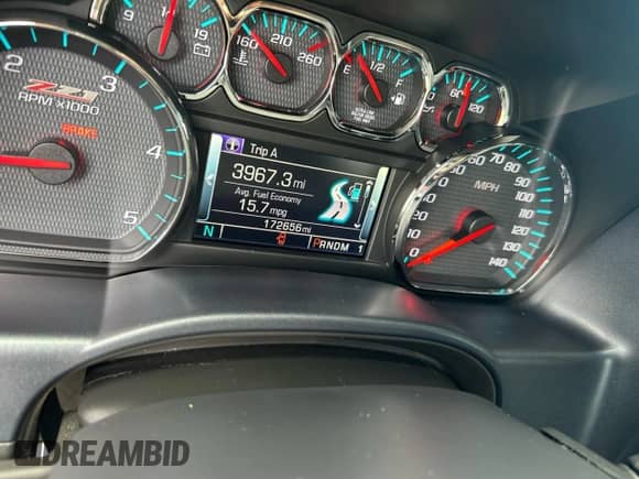 2015 Chevrolet Silverado 2500HD LTZ with VIN 1GC1KWE85FF550686, listed as a Copart auction lot 85566265 with 172,656 mi miles and Clean title. Bid and sale history available at DreamBid. Image 8.