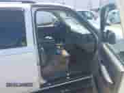 2003 Chevrolet Suburban LT с VIN 3GNEC16Z93G207003, выставлен на аукционе IAAI как лот 43206788 с пробегом 372 611 миль миль и . История ставок и продаж доступна на DreamBid. Изображение 5.