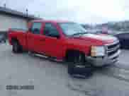 2013 Chevrolet Silverado 2500HD Work Truck z VIN 1GC1KVCG9DF142127, wystawiony jako IAAI lot #41487168 z przebiegiem 179 867 mil mil oraz . Historia ofert i sprzedaży dostępna na DreamBid. Obrazek 1.