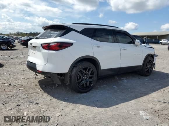 2021 Chevrolet Blazer LT z VIN 3GNKBBRA7MS526108, wystawiony jako Copart lot #84999775 z przebiegiem 110 200 mil mil oraz Szkoda całkowita • Salvage title. Historia ofert i sprzedaży dostępna na DreamBid. Obrazek 3.