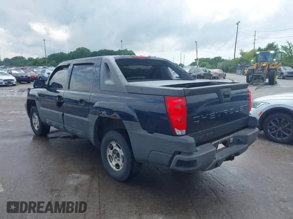2005 Chevrolet Avalanche LS с VIN 3GNEC12Z55G272567, выставлен на аукционе IAAI как лот 42602466 с пробегом 183 216 миль миль и . История ставок и продаж доступна на DreamBid. Изображение 3.