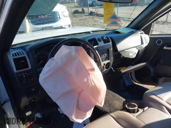 2009 Chevrolet Colorado Work Truck z VIN 1GCCS149898133268, wystawiony jako IAAI lot #41246963 z przebiegiem 216 398 mil mil oraz . Historia ofert i sprzedaży dostępna na DreamBid. Obrazek 8.