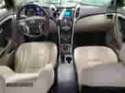 2013 Hyundai Elantra с VIN KMHD35LE7DU075771, выставлен на аукционе Copart как лот 69850885 с пробегом 132 398 миль миль и Списание • Salvage title. История ставок и продаж доступна на DreamBid. Изображение 8.