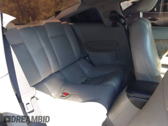 2008 Ford Mustang Deluxe with VIN 1ZVHT80NX85209374, listed as a IAAI auction lot 43254062 with 141,567 mi miles and . Bid and sale history available at DreamBid. Image 8.