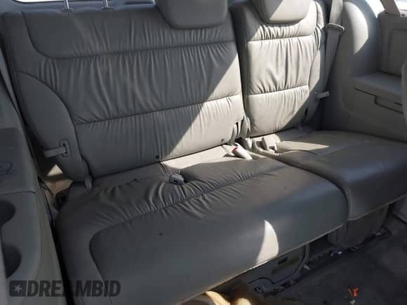 2007 Honda Odyssey EX-L z VIN 5FNRL38787B080046, wystawiony jako IAAI lot #42240227 z przebiegiem 138 073 mil mil oraz . Historia ofert i sprzedaży dostępna na DreamBid. Obrazek 15.