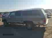 1988 Chevrolet Suburban с VIN 1GNEV16K8JF197267, выставлен на аукционе Copart как лот 72176994 с пробегом 411 769 миль миль и Чистый • Clean title. История ставок и продаж доступна на DreamBid. Изображение 2.