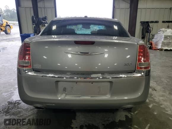 2014 Chrysler 300 с VIN 2C3CCAAGXEH163235, выставлен на аукционе Copart как лот 67244155 с пробегом 116 213 миль миль и Списание • Salvage title. История ставок и продаж доступна на DreamBid. Изображение 6.