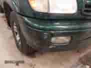 2001 Toyota Tundra Limited z VIN 5TBBT48171S187006, wystawiony jako IAAI lot #43507947 z przebiegiem 141 331 mil mil oraz . Historia ofert i sprzedaży dostępna na DreamBid. Obrazek 6.