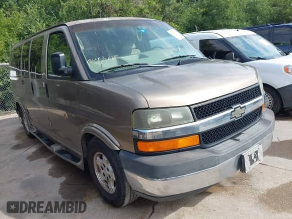 2004 Chevrolet Express Passenger с VIN 1GBFG15T341159680, выставлен на аукционе IAAI как лот 42890095 с пробегом Не указан миль и . История ставок и продаж доступна на DreamBid. Изображение 1.