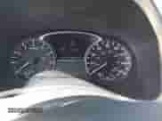 2019 Nissan Pathfinder S z VIN 5N1DR2MN5KC614774, wystawiony jako IAAI lot #41855478 z przebiegiem 105 235 mil mil oraz . Historia ofert i sprzedaży dostępna na DreamBid. Obrazek 7.