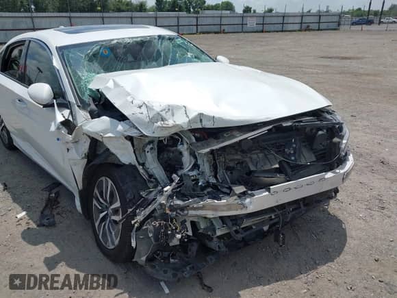 2018 Honda Accord Touring with VIN 1HGCV3F90JA013253, listed as a IAAI auction lot 42707877 with 96,779 mi miles and . Bid and sale history available at DreamBid. Image 6.