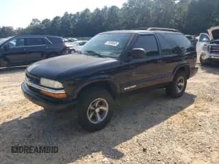 2005 Chevrolet Blazer z VIN 1GNCS18X25K110288, wystawiony jako Copart lot #70339465 z przebiegiem 201 161 mil mil oraz Szkoda całkowita • Salvage title. Historia ofert i sprzedaży dostępna na DreamBid. Obrazek 1.