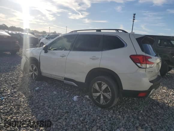 2021 Subaru Forester Touring z VIN JF2SKAXCXMH426375, wystawiony jako Copart lot #89551635 z przebiegiem 30 170 mil mil oraz Nie do naprawy • Non repairable. Historia ofert i sprzedaży dostępna na DreamBid. Obrazek 2.