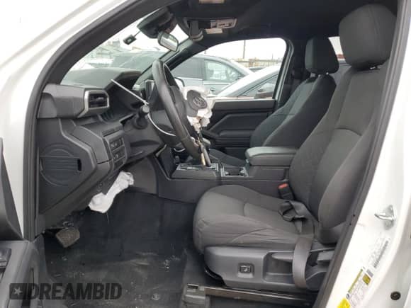 2024 Toyota Tacoma SR с VIN 3TYKD5HN9RT002032, выставлен на аукционе Copart как лот 53355655 с пробегом 6 144 миль миль и Списание • Salvage title. История ставок и продаж доступна на DreamBid. Изображение 7.