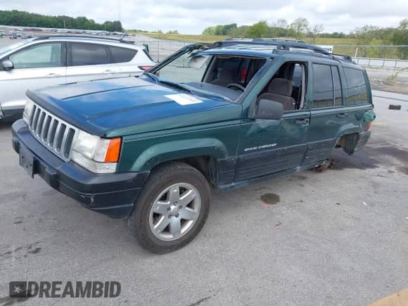 1998 Jeep Grand Cherokee Laredo с VIN 1J4GZ58S0WC245020, выставлен на аукционе IAAI как лот 43257309 с пробегом 226 092 миль миль и . История ставок и продаж доступна на DreamBid. Изображение 2.