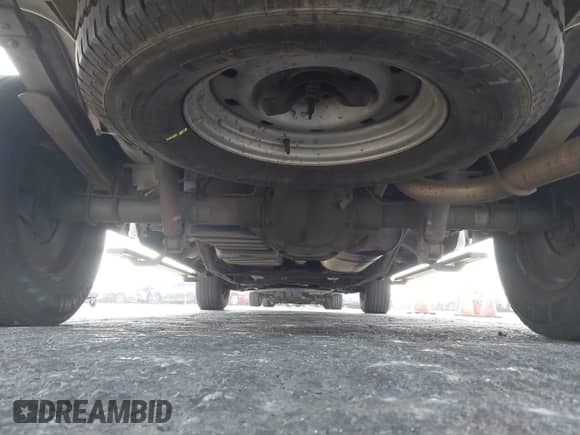 2004 Ford F-150 XL z VIN 2FTRX17244CA34702, wystawiony jako IAAI lot #42455463 z przebiegiem 109 705 mil mil oraz . Historia ofert i sprzedaży dostępna na DreamBid. Obrazek 15.