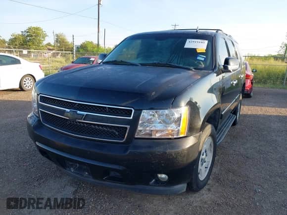 2007 Chevrolet Tahoe LT with VIN 1GNFC13047J406166, listed as a IAAI auction lot 42919105 with 220,467 mi miles and . Bid and sale history available at DreamBid. Image 6.