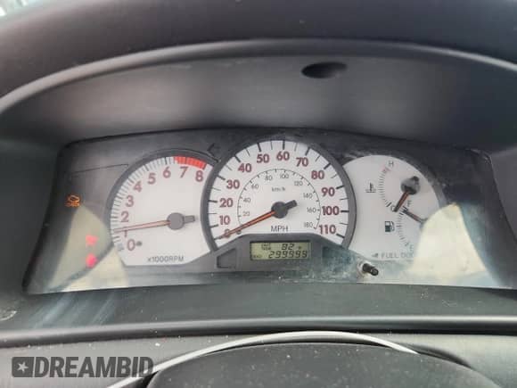 2003 Toyota Corolla CE с VIN 1NXBR32E93Z122986, выставлен на аукционе Copart как лот 83991745 с пробегом 299 999 миль миль и Списание • Salvage title. История ставок и продаж доступна на DreamBid. Изображение 9.