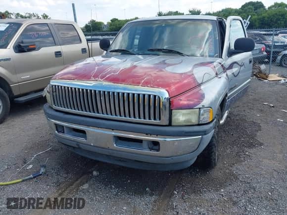 1998 Dodge 1500 with VIN 1B7HC13Y8WJ193986, listed as a IAAI auction lot 42868315 with Not provided miles and . Bid and sale history available at DreamBid. Image 6.
