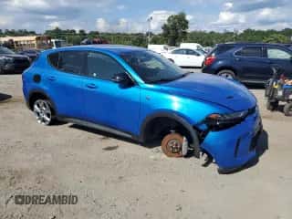 2024 Dodge Hornet R/T с VIN ZACPDFCW9R3A16668, выставлен на аукционе Copart как лот 70702615 с пробегом 17 765 миль миль и На запчасти • Non repairable. История ставок и продаж доступна на DreamBid. Изображение 4.