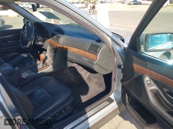 1997 BMW 7 Series 740iL with VIN WBAGJ8329VDL44964, listed as a IAAI auction lot 43379296 with 198,882 mi miles and . Bid and sale history available at DreamBid. Image 5.