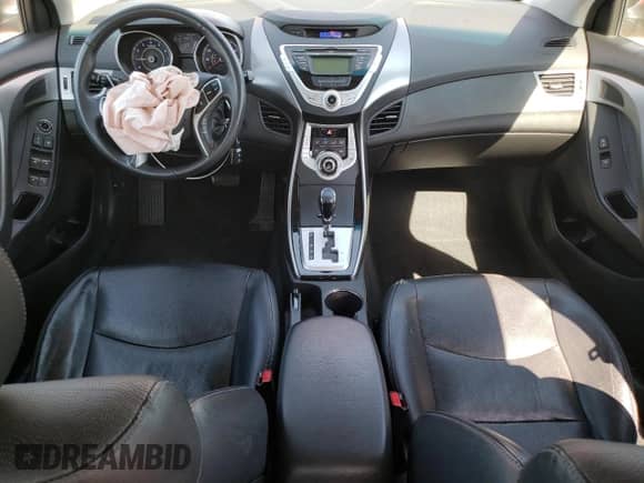 2011 Hyundai Elantra GLS z VIN KMHDH4AE7BU166096, wystawiony jako Copart lot #84591035 z przebiegiem 105 025 mil mil oraz Szkoda całkowita • Salvage title. Historia ofert i sprzedaży dostępna na DreamBid. Obrazek 8.