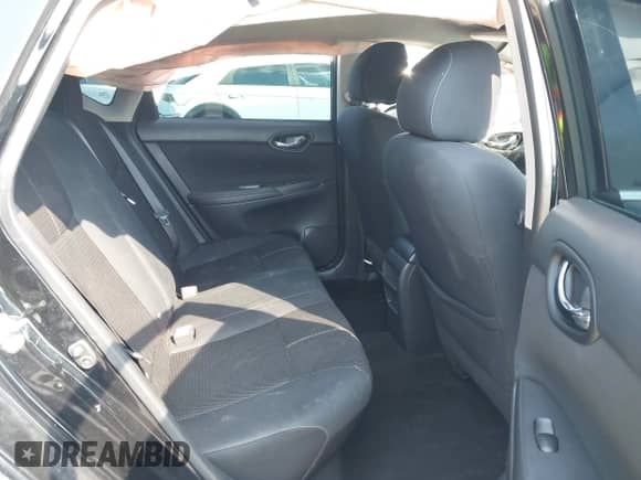 2017 Nissan Sentra SV с VIN 3N1AB7AP6HY367623, выставлен на аукционе IAAI как лот 43238766 с пробегом 138 541 миль миль и . История ставок и продаж доступна на DreamBid. Изображение 8.
