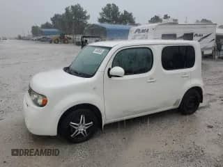 2013 Nissan Cube S z VIN JN8AZ2KR0DT301880, wystawiony jako Copart lot #55309505 z przebiegiem Nie podano mil oraz Czysty tytuł • Clean title. Historia ofert i sprzedaży dostępna na DreamBid. Obrazek 1.