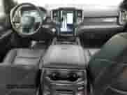 2022 Ram 1500 Rebel z VIN 1C6SRFLM7NN131895, wystawiony jako Copart lot #60100635 z przebiegiem 51 211 mil mil oraz Szkoda całkowita • Salvage title. Historia ofert i sprzedaży dostępna na DreamBid. Obrazek 8.