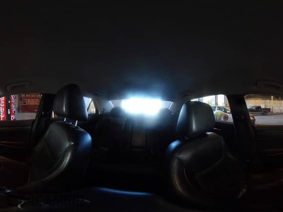 2015 Chrysler 300 Limited z VIN 2C3CCAAG8FH806926, wystawiony jako IAAI lot #42949936 z przebiegiem 128 900 mil mil oraz . Historia ofert i sprzedaży dostępna na DreamBid. Obrazek 18.