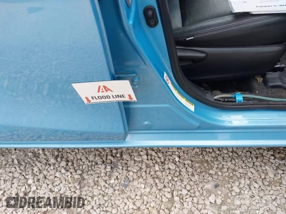 2015 Toyota Prius One z VIN JTDKDTB38F1110142, wystawiony jako IAAI lot #43032276 z przebiegiem Nie podano mil oraz . Historia ofert i sprzedaży dostępna na DreamBid. Obrazek 6.