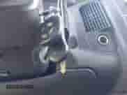 2005 Dodge 2500 SLT z VIN 3D7KS28C25G844501, wystawiony jako IAAI lot #42176860 z przebiegiem 238 386 mil mil oraz . Historia ofert i sprzedaży dostępna na DreamBid. Obrazek 11.