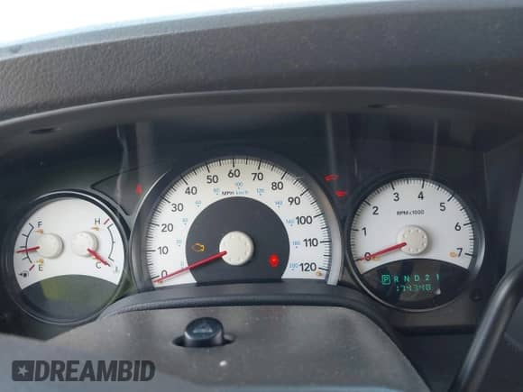 2005 Dodge Durango SXT with VIN 1D4HD38K05F538946, listed as a IAAI auction lot 42770069 with 174,348 mi miles and . Bid and sale history available at DreamBid. Image 7.