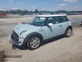 2013 MINI Hardtop S with VIN WMWSV3C50DT392465, listed as a Copart auction lot 58340735 with 40,731 mi miles and Salvage title. Bid and sale history available at DreamBid. Image 1.