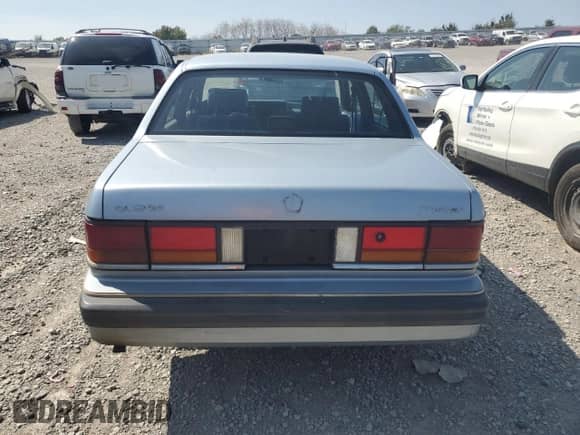 1989 Dodge Spirit with VIN 1B3BA46K1KF408949, listed as a Copart auction lot 80767594 with 137,766 mi miles and Non repairable. Bid and sale history available at DreamBid. Image 6.