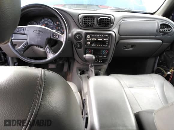 2002 Chevrolet TrailBlazer LTZ с VIN 1GNDT13S422265983, выставлен на аукционе Copart как лот 65012265 с пробегом 146 958 миль миль и Списание • Salvage title. История ставок и продаж доступна на DreamBid. Изображение 8.