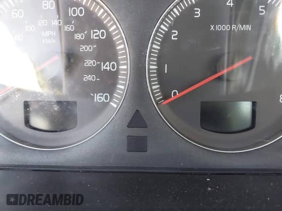 2004 Volvo S60 с VIN YV1RS61T642380706, выставлен на аукционе IAAI как лот 41945632 с пробегом Не указан миль и . История ставок и продаж доступна на DreamBid. Изображение 14.