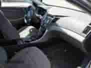 2014 Hyundai Sonata GLS z VIN 5NPEB4AC3EH858573, wystawiony jako IAAI lot #43137903 z przebiegiem 150 642 mil mil oraz . Historia ofert i sprzedaży dostępna na DreamBid. Obrazek 5.