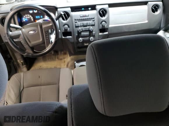 2013 Ford F-150 XL с VIN 1FTFX1EF6DKF64402, выставлен на аукционе Copart как лот 85831705 с пробегом 179 846 миль миль и Чистый • Clean title. История ставок и продаж доступна на DreamBid. Изображение 8.