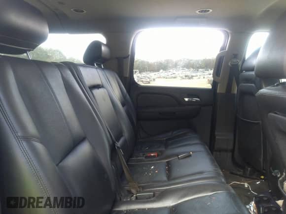 2010 Chevrolet Suburban LT z VIN 1GNUCJE01AR196820, wystawiony jako IAAI lot #40713946 z przebiegiem 234 838 mil mil oraz . Historia ofert i sprzedaży dostępna na DreamBid. Obrazek 8.