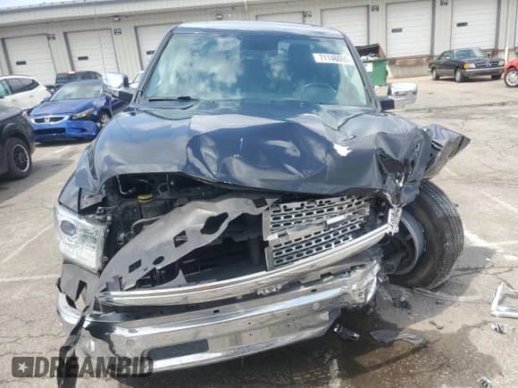 2018 Ram 1500 Laramie z VIN 1C6RR7NTXJS250982, wystawiony jako Copart lot #71146065 z przebiegiem 126 289 mil mil oraz Szkoda całkowita • Salvage title. Historia ofert i sprzedaży dostępna na DreamBid. Obrazek 5.