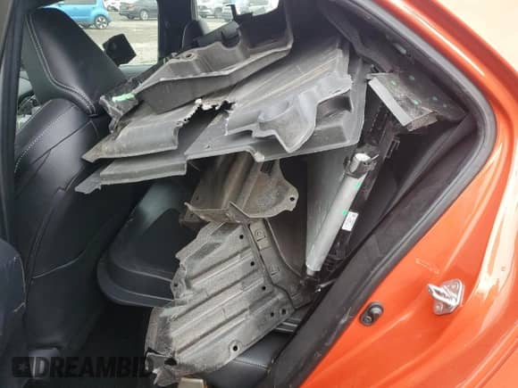 2024 Toyota Corolla XSE z VIN JTNC4MBE1R3227562, wystawiony jako Copart lot #42826235 z przebiegiem 10 932 mil mil oraz Szkoda całkowita • Salvage title. Historia ofert i sprzedaży dostępna na DreamBid. Obrazek 12.