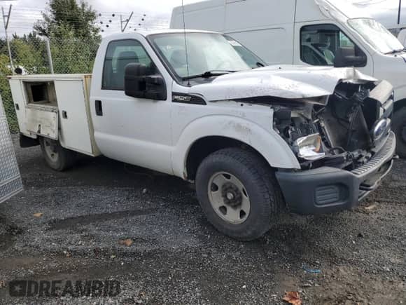 2012 Ford F-250 XL с VIN 1FTBF2A63CED13346, выставлен на аукционе Copart как лот 80302585 с пробегом 323 944 миль миль и Списание • Salvage title. История ставок и продаж доступна на DreamBid. Изображение 4.