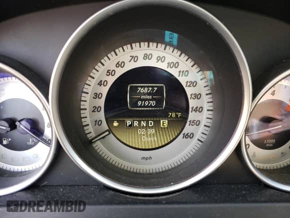 2012 Mercedes-Benz C 250 Sport z VIN WDDGF4HB9CR211388, wystawiony jako Copart lot #82665985 z przebiegiem 91 970 mil mil oraz Czysty tytuł • Clean title. Historia ofert i sprzedaży dostępna na DreamBid. Obrazek 9.